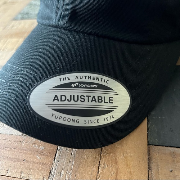 (UNISEX) Yupoong Baseball Cap Black Bronze Metal Clasp Adjustable The Authentic - Picture 4 of 5